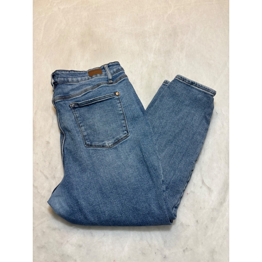 Judy Blue Relaxed Fit High Rise Tapered Jeans Medium Wash 20W JB88627